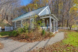 Exterior - Historic New Hampshire Home: 1 Mi to Boat Launch (North Walpole)