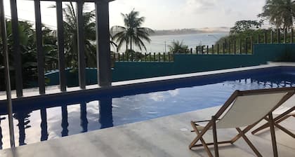 Gorgeous scandinavian-owned beach villa w. panoramic sea view & perfect location