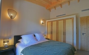 2 bedrooms, iron/ironing board, travel cot, WiFi - Lodge Les Arbousiers Di Lecci (lecci)