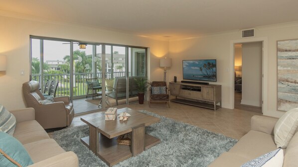 Unclassified image, 1 of 31, button