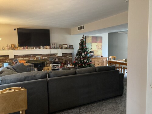 Quiet/Sunny/Central Carmel Home, Furnished, 1st floor room with 1st floor access