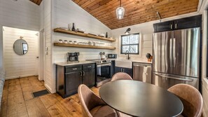 Fridge, microwave, oven, stovetop - Treetop Getaway - Pet Friendly | Hot Tub | Screened Porch (Blue Ridge)
