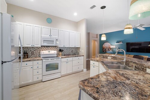 Tropical Oasis in Pennecamp