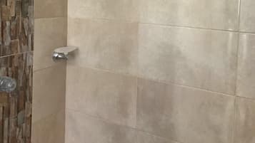 Apartment | Bathroom