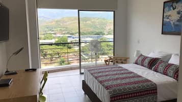 Departamento | 1 habitación, escritorio, tabla de planchar con plancha y wifi gratis