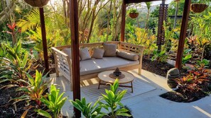 Terrace/patio - Healing Garden Cabins - Villa Uluwatu (Tallebudgera Valley)