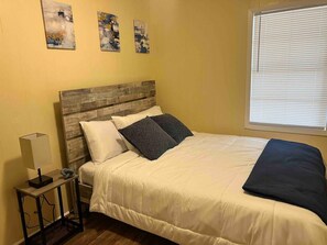 3 bedrooms, WiFi, bed sheets