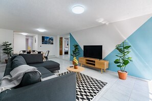 TV