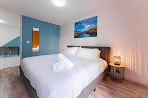 4 soverom, strykejern/-brett, wi-fi og sengetøy