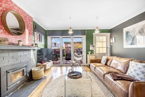 TV, fireplace - Haven on Timsbury | Urban Escape near Mona (Glenorchy)
