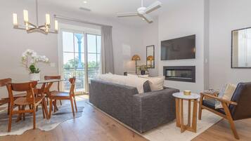 TV, fireplace, offices