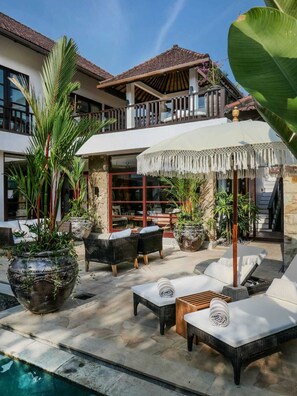 Terrace/patio - Noco Luxury Villa Seminyak (Badung)