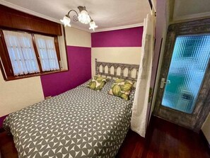 1 bedroom, iron/ironing board, travel crib, free WiFi - Utsa Eski -piso con Encanto en 1ª Linea de Puerto (Bermeo)