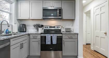 New Listing! 4 Bdrm Plaza Charmer! Pet Friendly!