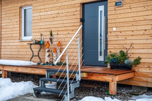 Exterior detail - Holiday Home 'Tiny Time' with Private Terrace, Shared Garden and Wi-Fi (Krumbach)