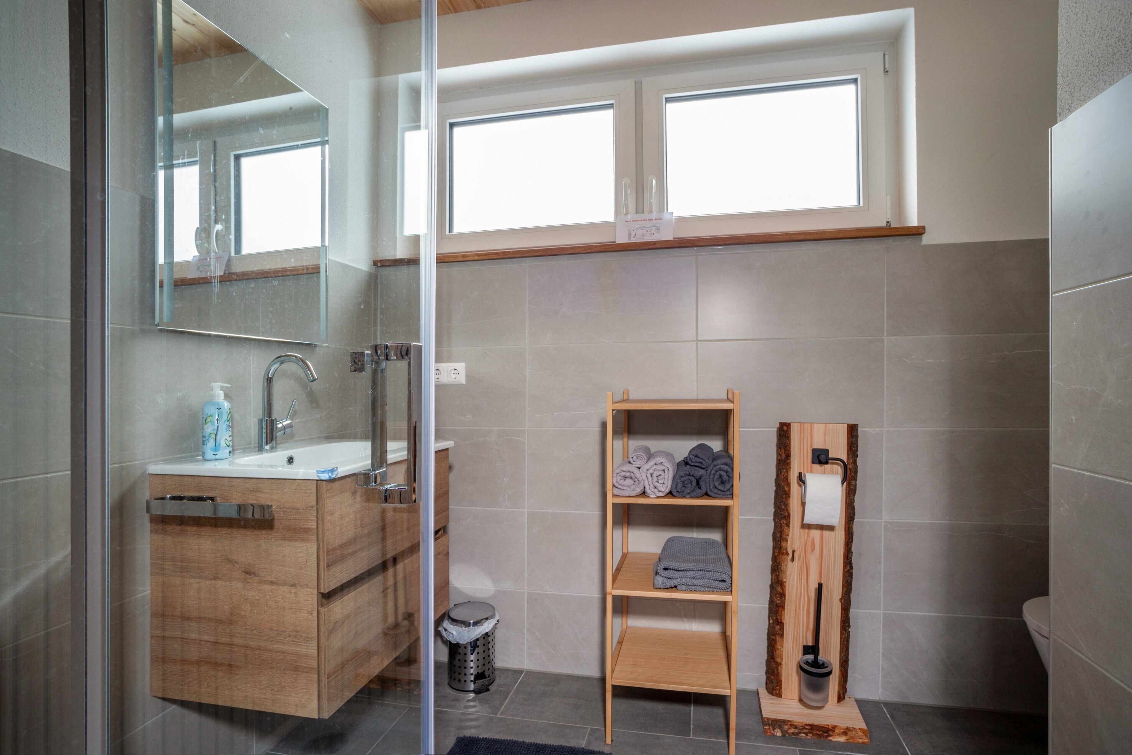 Bruser, hårtørrer, håndklæder