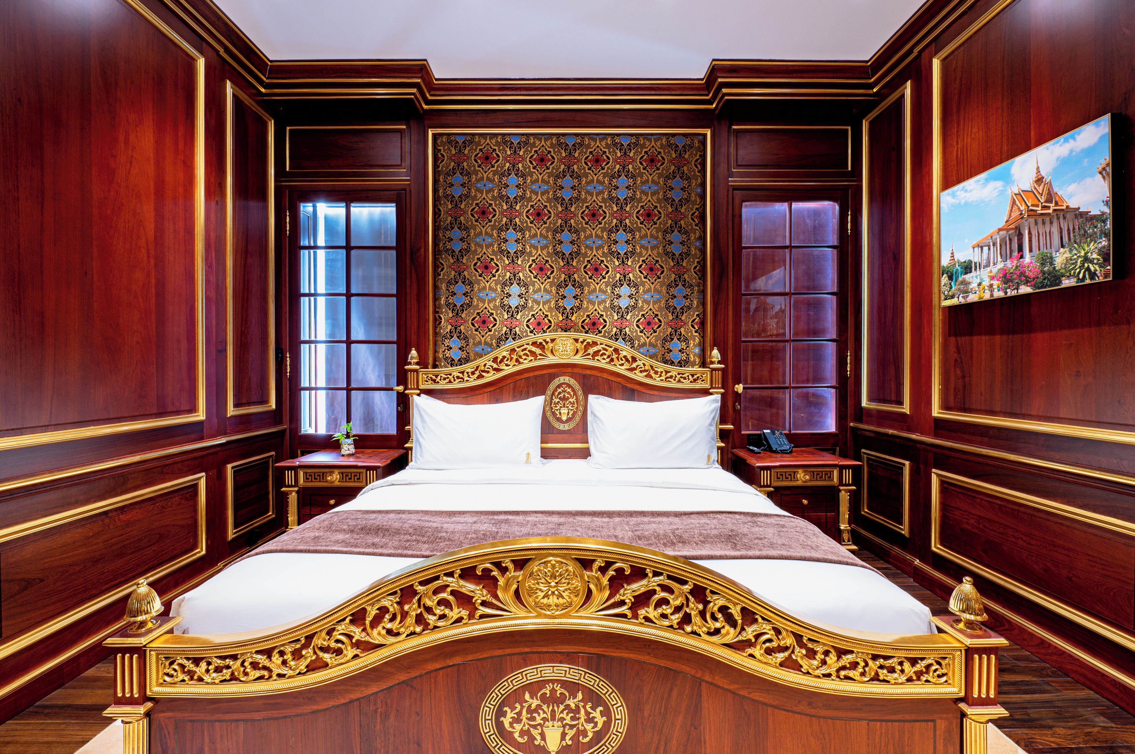 Luxury Suite, City View