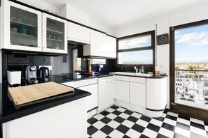 Fridge, microwave, oven, dishwasher