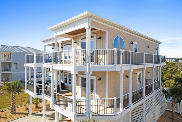 Exterior - All the Views at Ocean Isle Beach, heated private pool, close to beach, great views (Ocean Isle Beach)
