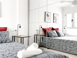 2 soverom, strykejern/-brett, internettilgang og sengetøy