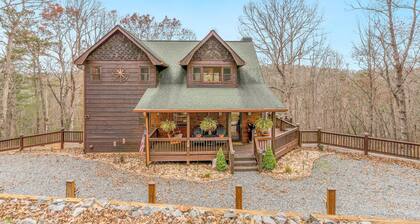 Cabin at Coosawattee River Resort with private hot tub, pool & river access