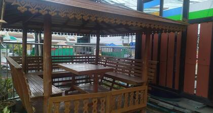 PonTaWin Budget Hotel