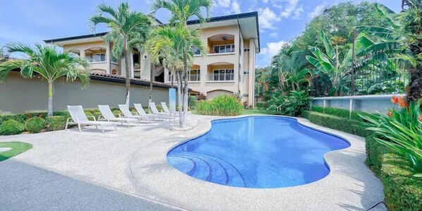 บริเวณภายนอก