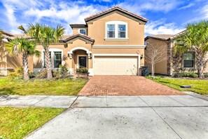Front of property - Upscale Kissimmee Retreat (Kissimmee)