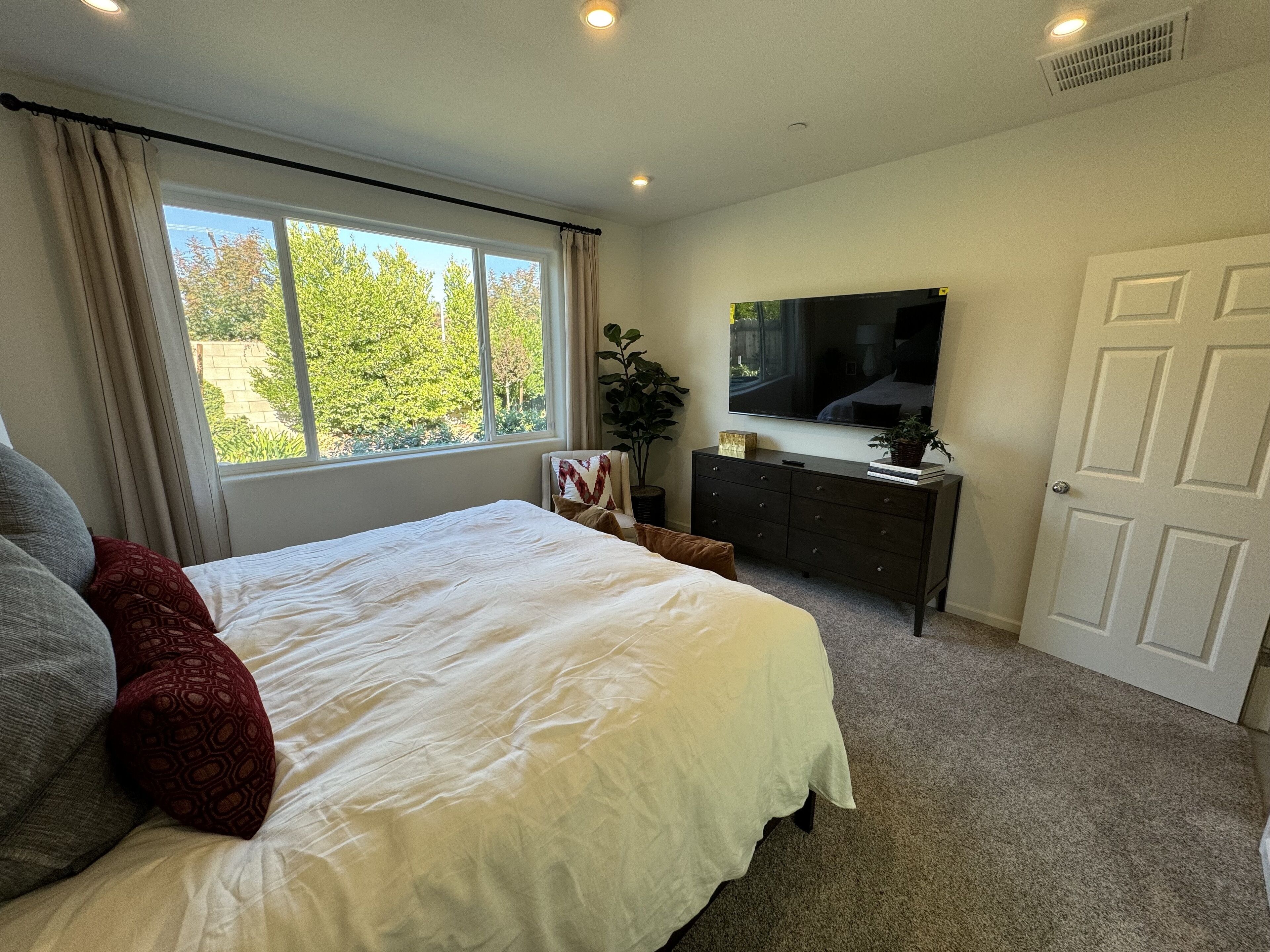 3 habitaciones, wifi gratis y ropa de cama 