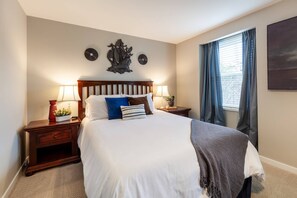 4 habitaciones, escritorio, tabla de planchar con plancha y wifi 