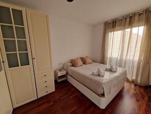 3 chambres, accès Internet, draps fournis