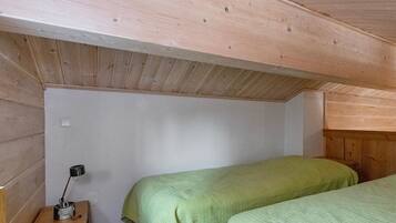 1 Schlafzimmer, Bügeleisen/Bügelbrett