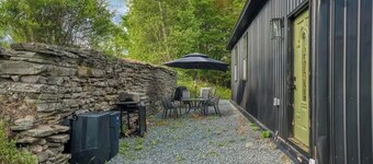 Renovated Chalet with Hot Tub and Pond