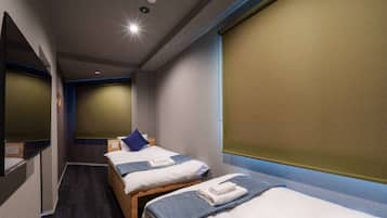 Standard Twin Room | Desk, free WiFi, bed sheets