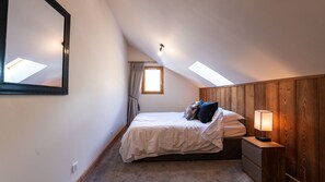 3 chambres, fer et planche Ă repasser