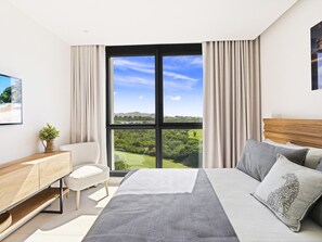 1 bedroom, in-room safe, iron/ironing board, free WiFi
