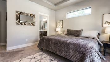 3 bedrooms, iron/ironing board, travel crib, WiFi