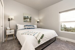 3 室のベッドルーム、アイロン / アイロン台、旅行用ベビーベッド、WiFi