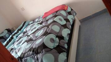 1 quarto, ferros/tábuas de passar roupa, Wi-Fi, roupa de cama
