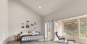 4 bedrooms, WiFi, bed sheets