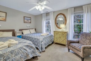 2 bedrooms, iron/ironing board, free WiFi, bed sheets - Golf is included with most stays! 2 Bedroom villa with a golf course view in Shipyard. (Hilton Head Island)