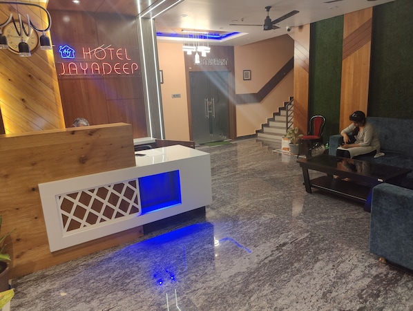 Reception - Hotel Jayadeep (Bhubaneshwar)