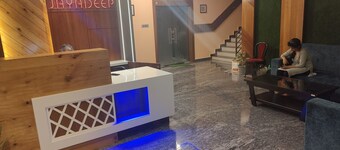 Hotel Jayadeep 酒店