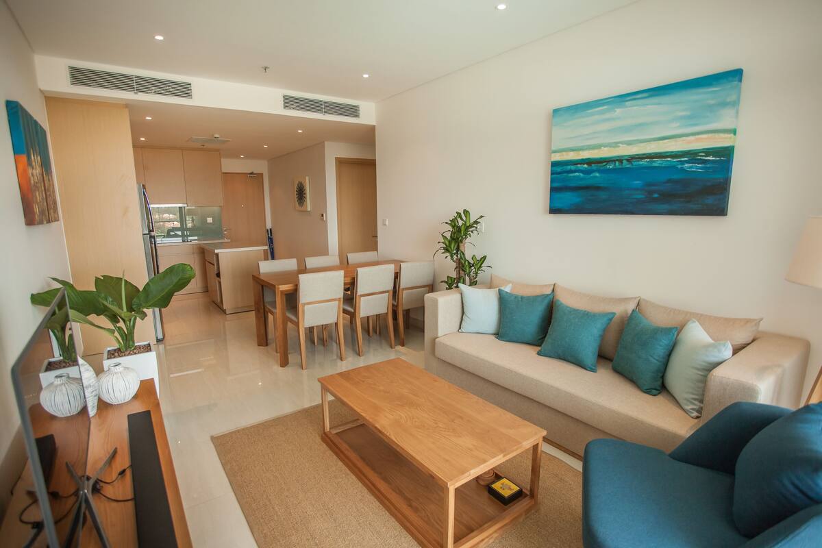 5 bedrooms, iron/ironing board, free WiFi