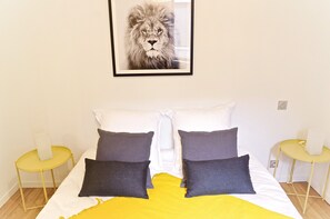 2 chambres, fer et planche à repasser, Wi-Fi gratuit, draps fournis