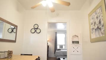 1 bedroom, iron/ironing board, free WiFi