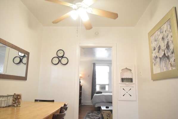 1 bedroom, iron/ironing board, free WiFi