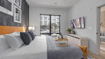 2 slaapkamers, een strijkplank/strijkijzer, reisbedje, wifi