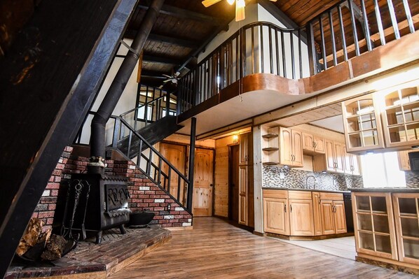 Interior - A-Frame Julian House of Games Located 5 Minutes to Downtown Julian (Julian)