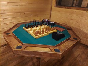 Spielezimmer